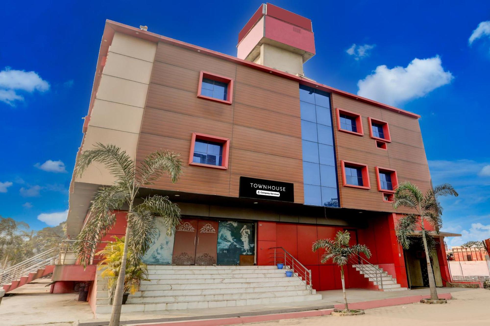 Super Townhouse Gida Near Rto Office Hotell Gorakhpur Exteriör bild